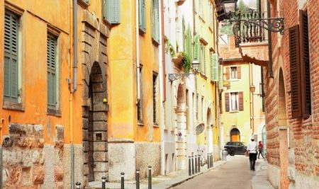 8 Common Italian Phrases Every Student Should Know